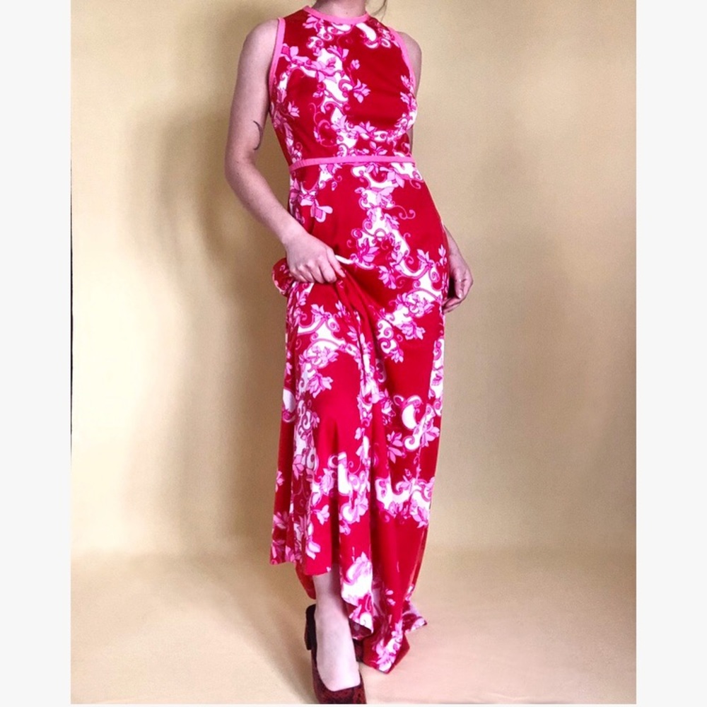 🌻 1970s Printed Maxi Dress W/ Back Keyhole Cutout